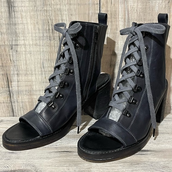 Free People City Of Lights Black Open Toe Lace Up Back Cut Out Heel Boots Sz 10 - Picture 10 of 16